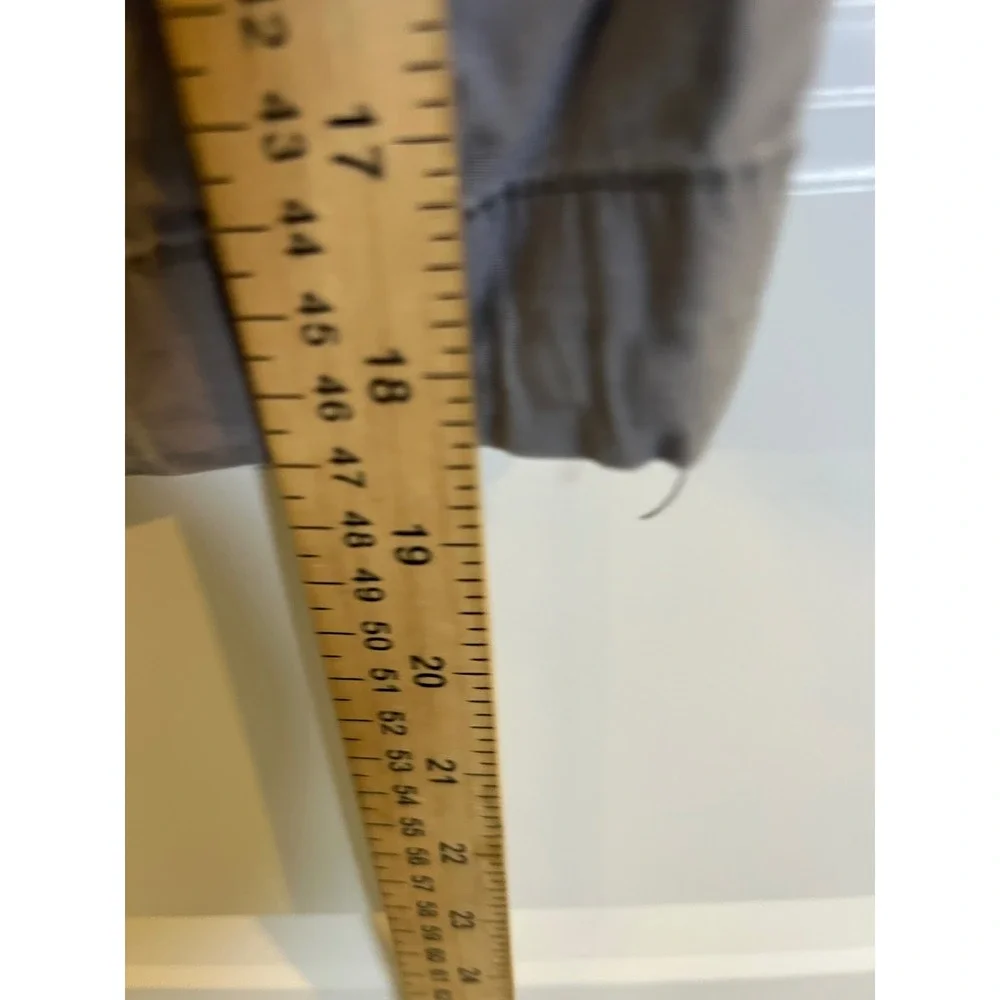 LL Bean Womens Cargo Shorts Gray Cotton Stretch Petite Size 12P